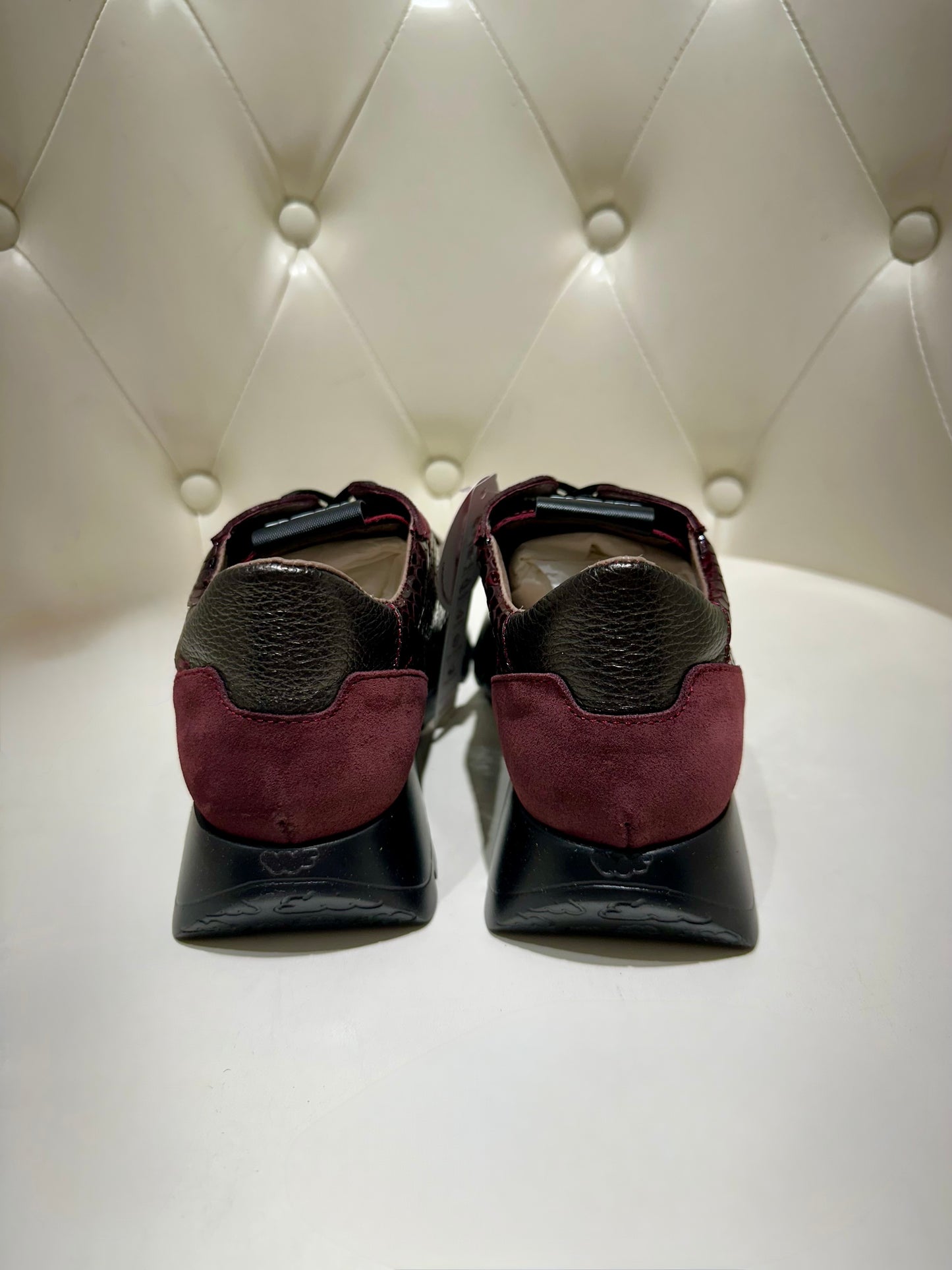 Zapato Wonders Pitón Burdeos