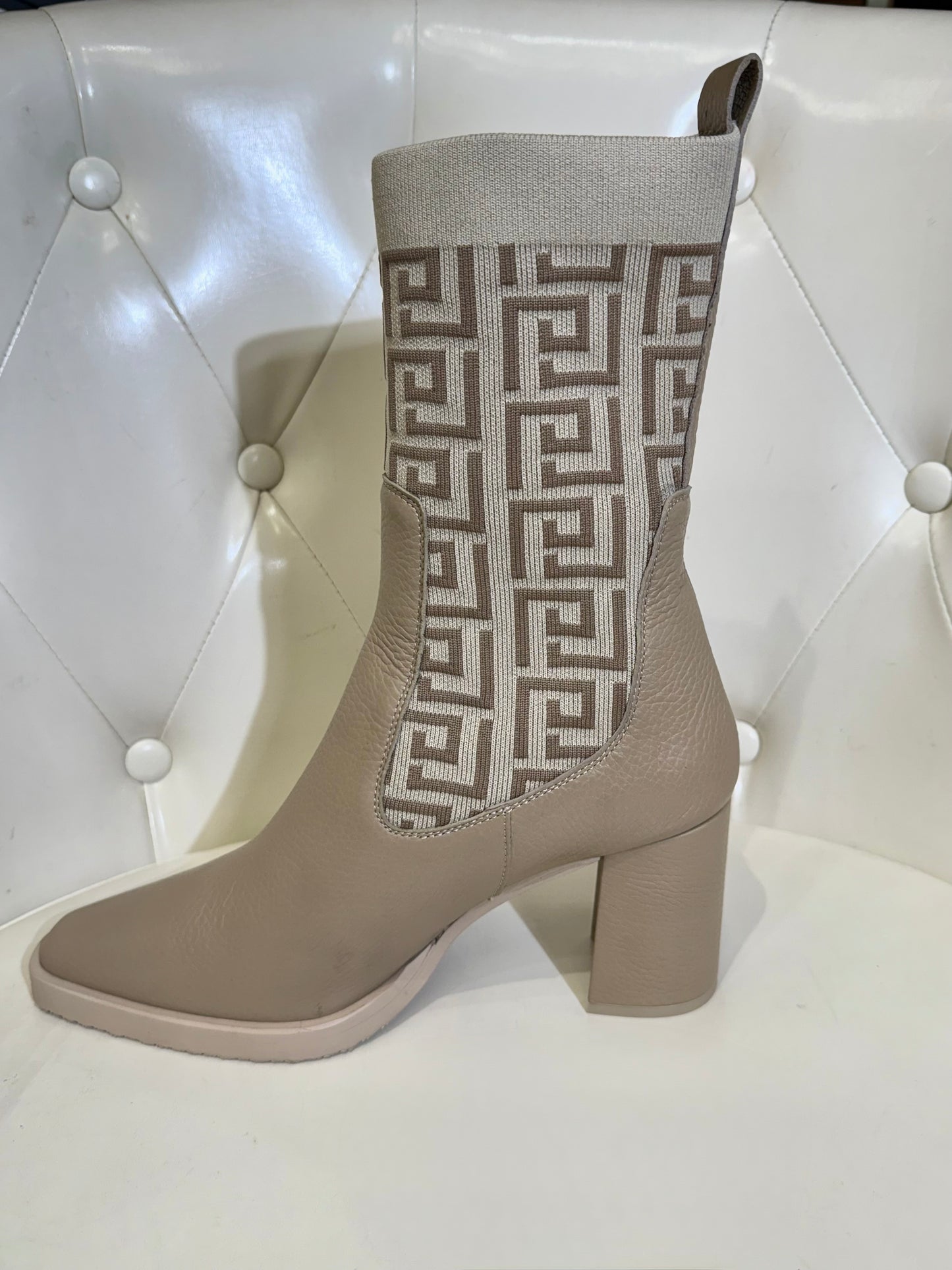 Bota Taupe Doralatina