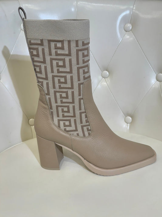 Bota Taupe Doralatina