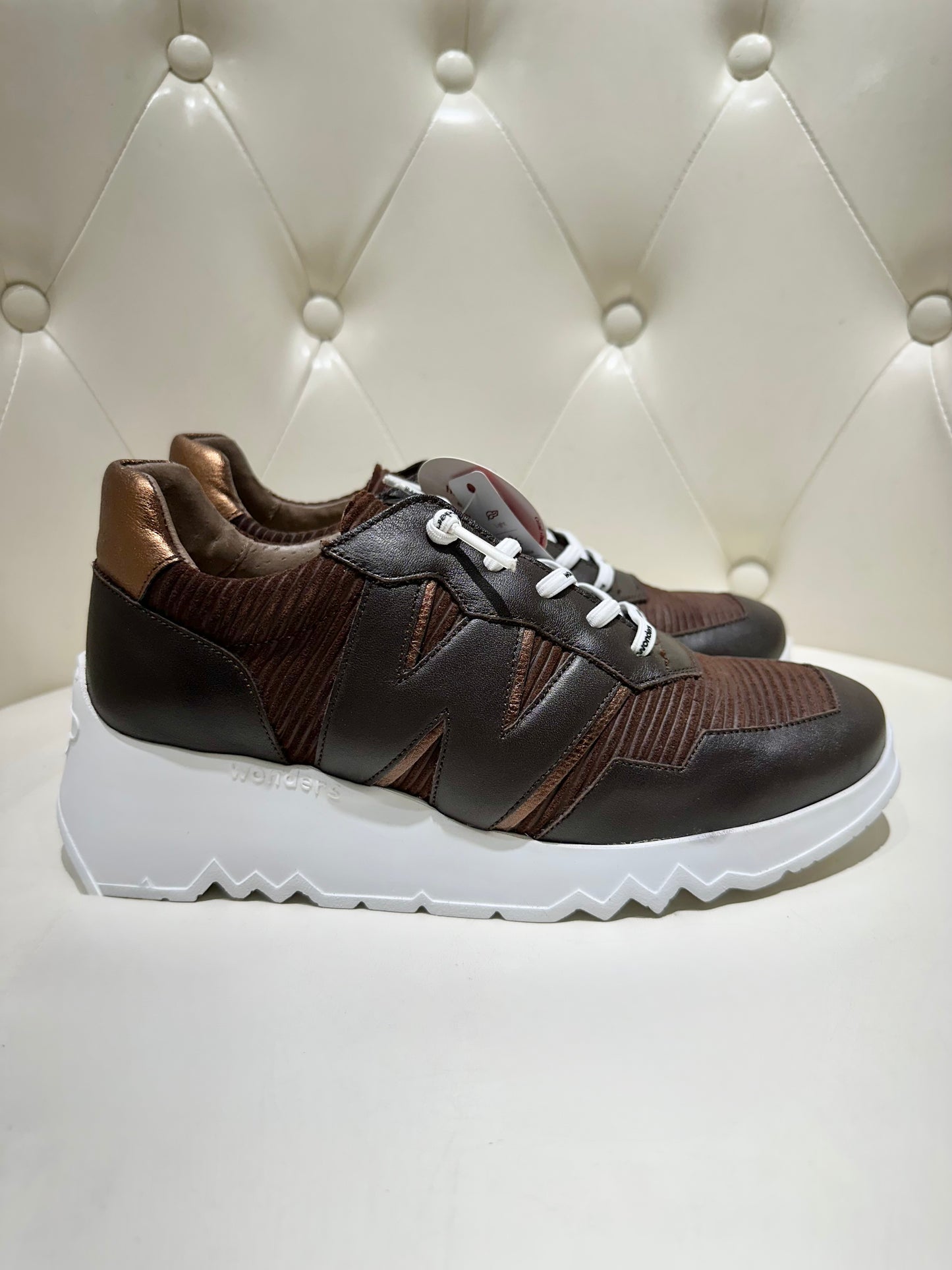 Zapato Wonders Marrón